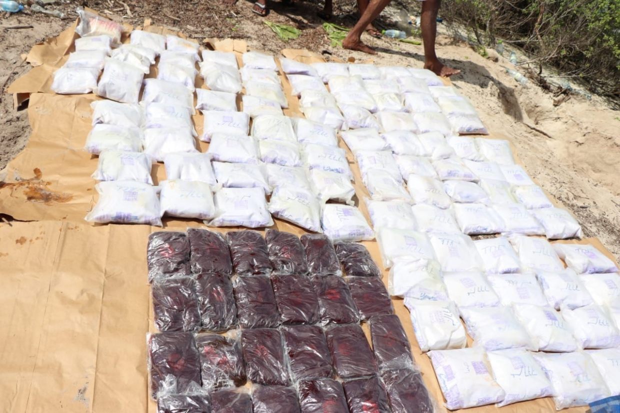 SunOnline: BREAKING: Falhu rashehgai valhulaafai huri 150 Kiloge drug athulaigenfi